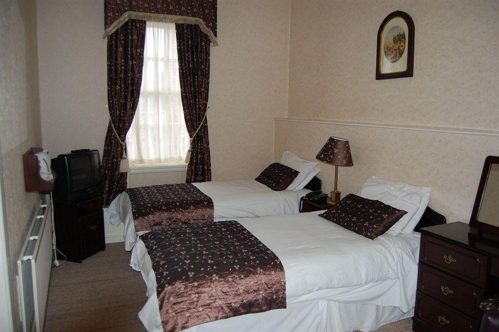 Dooly'S Hotel Birr Exterior foto